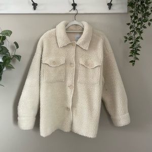 Warm sherpa jacket nice quality